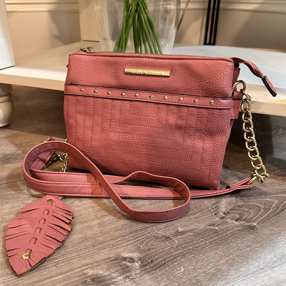 🌸Steve Madden Blush Mauve Crossbody Purse with Gold Spike Accents🌸 - Picture 2 of 16